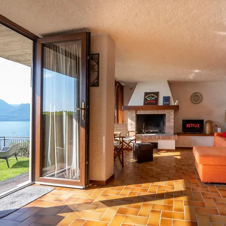 Garda Lake, Free Park, Big Swimming Pool Torri Del Benaco