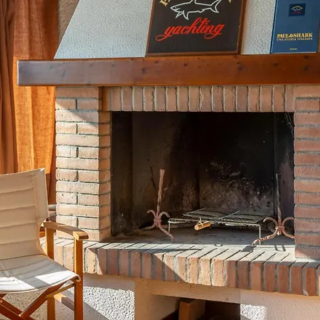 Garda Lake, Free Park, Big Swimming Pool Apartamento