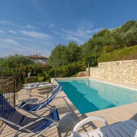 Apartamento Garda Lake, Free Park, Big Swimming Pool